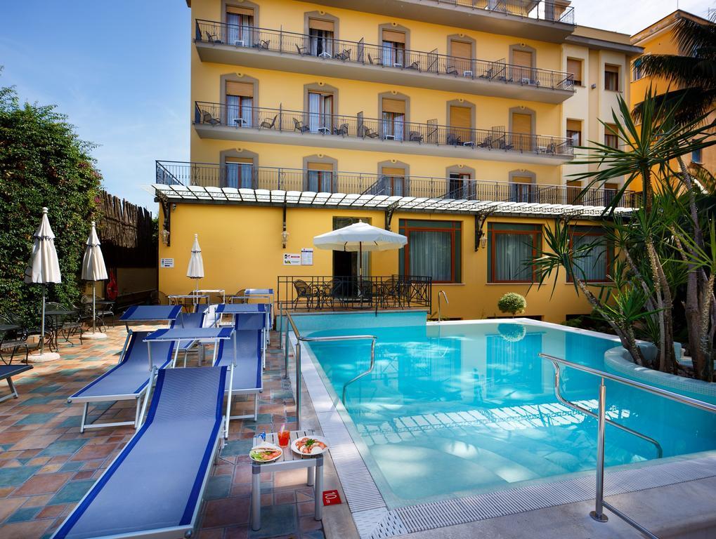 Hotel Zi' Teresa Sorrento Bagian luar foto