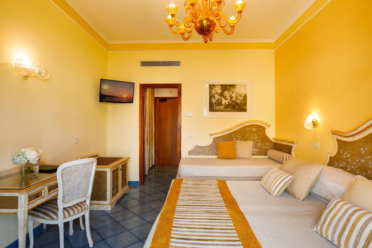 Hotel Zi' Teresa Sorrento Bagian luar foto